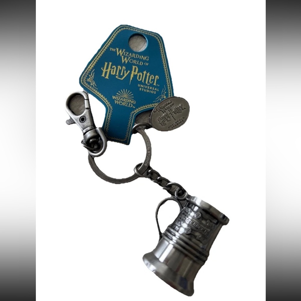 Universal Studios Wizarding World Of Harry Potter Butter Beer Metal Keychain NEW